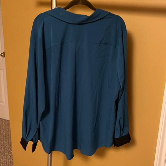 NWT Plus size shirt - Picture 2 of 4